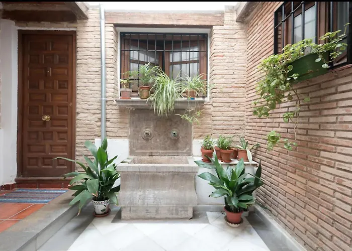 Apartament In The Historic Center Of Albaicin, Near The Alhambra